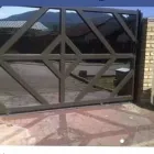 Maatskappy 4 beeld ALLU DEZIGN GLASS AND ALUMINUM Stable Doors in Pretoria GP