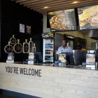 Maatskappy 3 beeld DEBONAIRS PIZZA Weekday special in Uitenhage EC