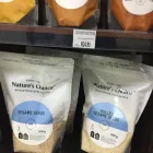 Maatskappy 3 beeld DIS-CHEM PHARMACY MELVILLE - CAMPUS SQUARE Toiletries in Johannesburg GP
