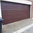 Maatskappy 5 beeld DOOR CLINIC Steel Garage Doors in Pretoria GP