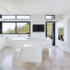 Maatskappy 2 beeld FABRI Wardrobes in Four Ways GP