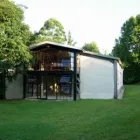 Maatskappy 2 beeld HILLHOUSE Windsurfing in Howick KZN