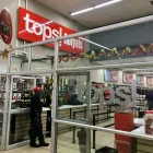 Maatskappy 2 beeld TOPS AT SPAR ROLYATS Wine Store in Kokstad KZN