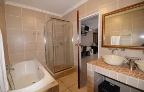 Maatskappy 4 beeld ATTACHE GUEST LODGE & HEALTH SPA Hotels And Lodges in Midrand GP