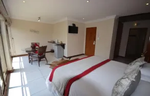 Maatskappy 3 beeld EL CAZADOR GUEST HOUSE CC Luxury Guest Houses in Pretoria GP