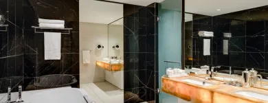 Maatskappy 16 beeld 15 ON ORANGE HOTEL, AUTOGRAPH COLLECTION protea hotels african pride in Cape Town WC