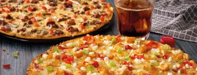 Maatskappy 8 beeld DEBONAIRS PIZZA Weekday special in Soweto GP