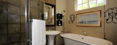 Maatskappy 3 beeld FOREST HALL GUEST HOUSE Self Catering in Port Elizabeth EC