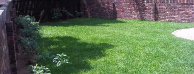 Maatskappy 1 beeld T-SCAPES LANDSCAPING SERVICES Weeding in Durban KZN