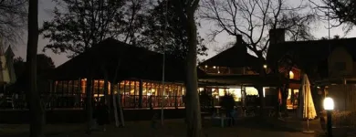 Maatskappy 5 beeld THE BLUE CRANE RESTAURANT AND BAR Tourists in Pretoria GP