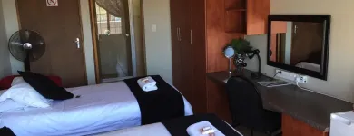 Maatskappy 16 beeld TRAVELLERS NEST GUEST HOUSE Sleepover in Centurion GP