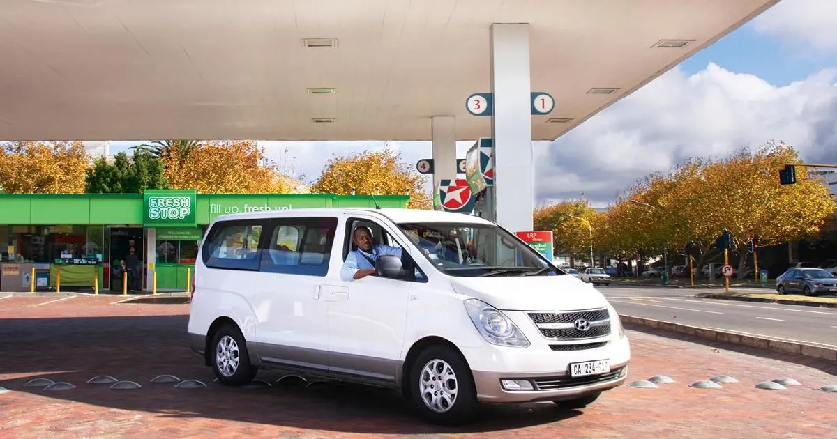 Maatskappy 14 beeld FRESHSTOP AT CALTEX LA ROCHE