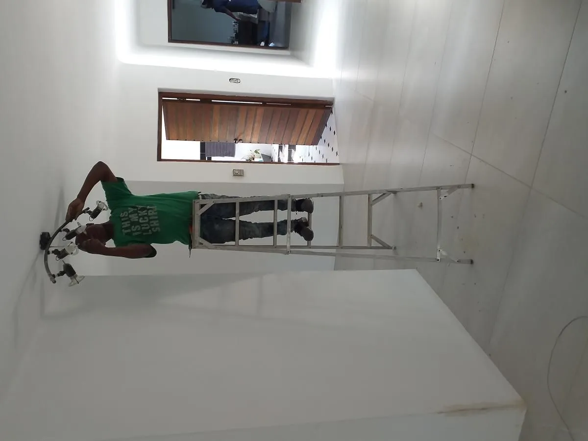 Business 2 image KB6 PROJECTS