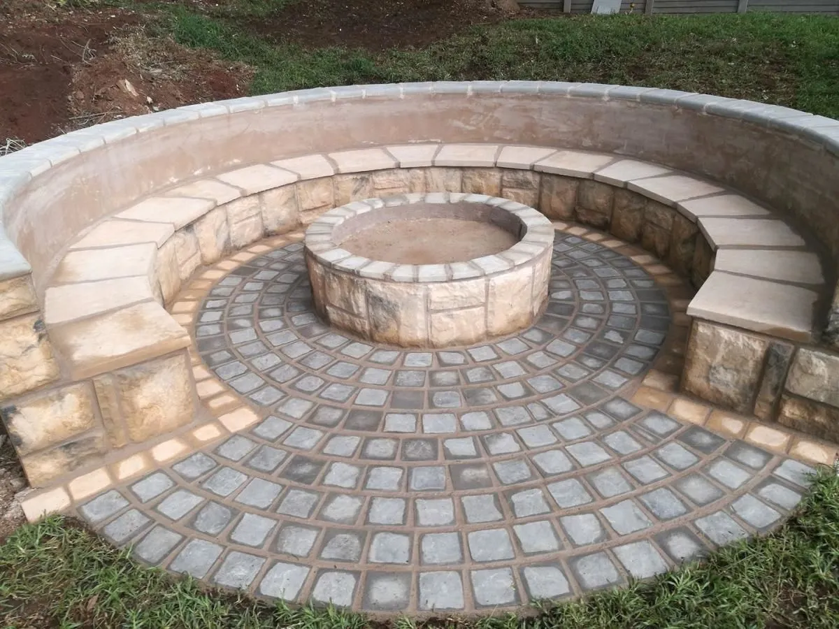 Business 1 image PAUL'S PLANTSCAPES LANDSCAPING & GARDEN MAINTENANCE