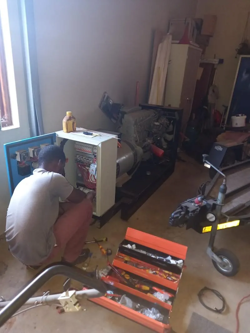 Maatskappy 4 beeld MONTANA ELECTRICIANS(NO CALL OUT FEE)