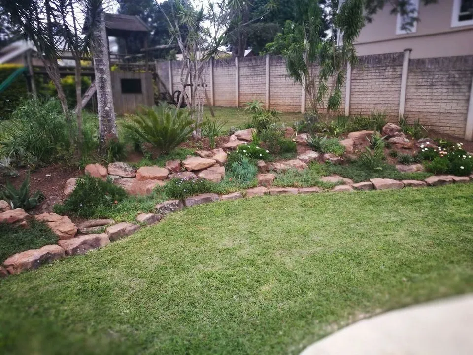 Business 4 image PAUL'S PLANTSCAPES LANDSCAPING & GARDEN MAINTENANCE